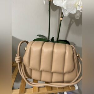 Chinese Laundry Quilted Crossbody Bag - Tan